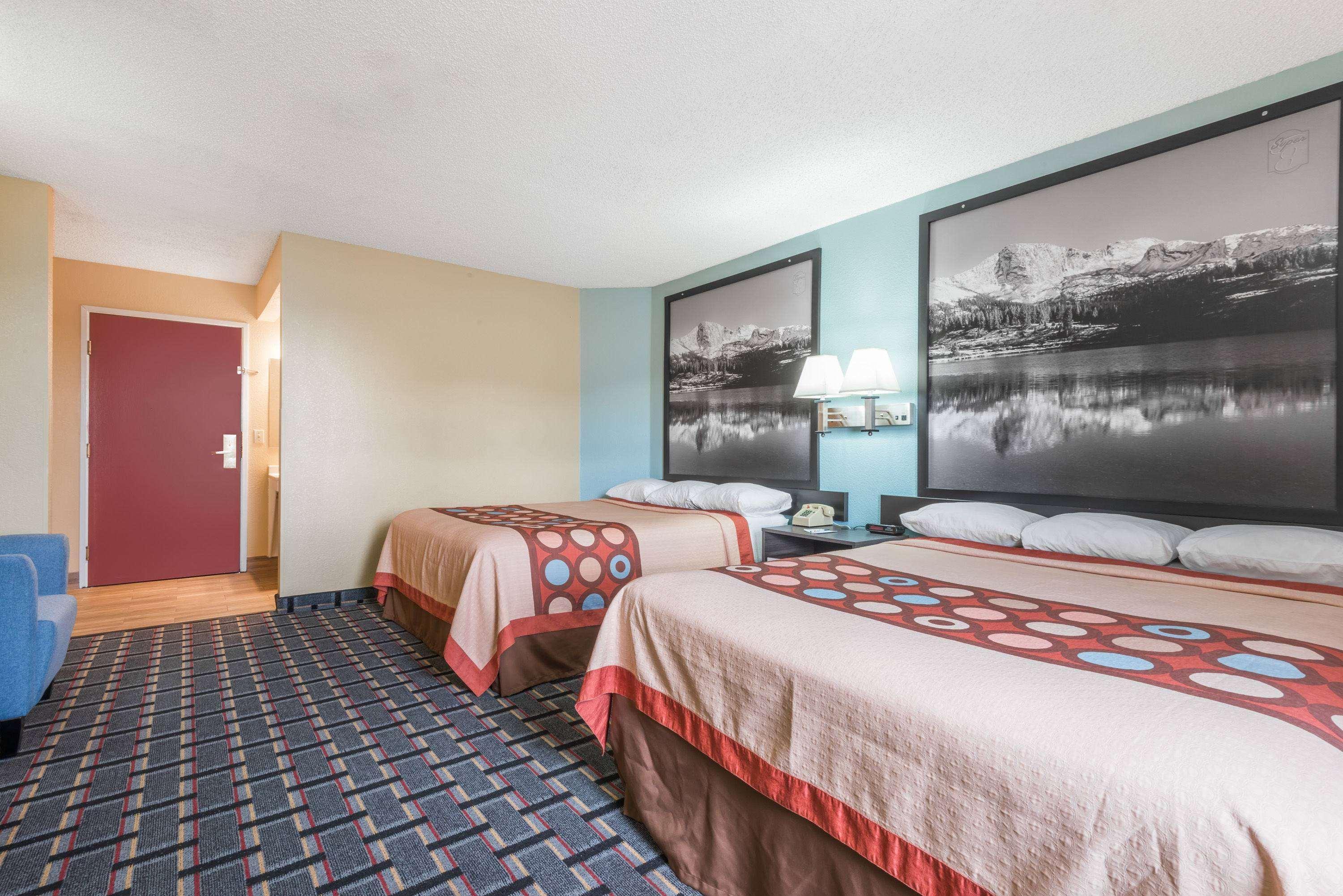 Super 8 By Wyndham Henderson North East Denver Eksteriør bilde