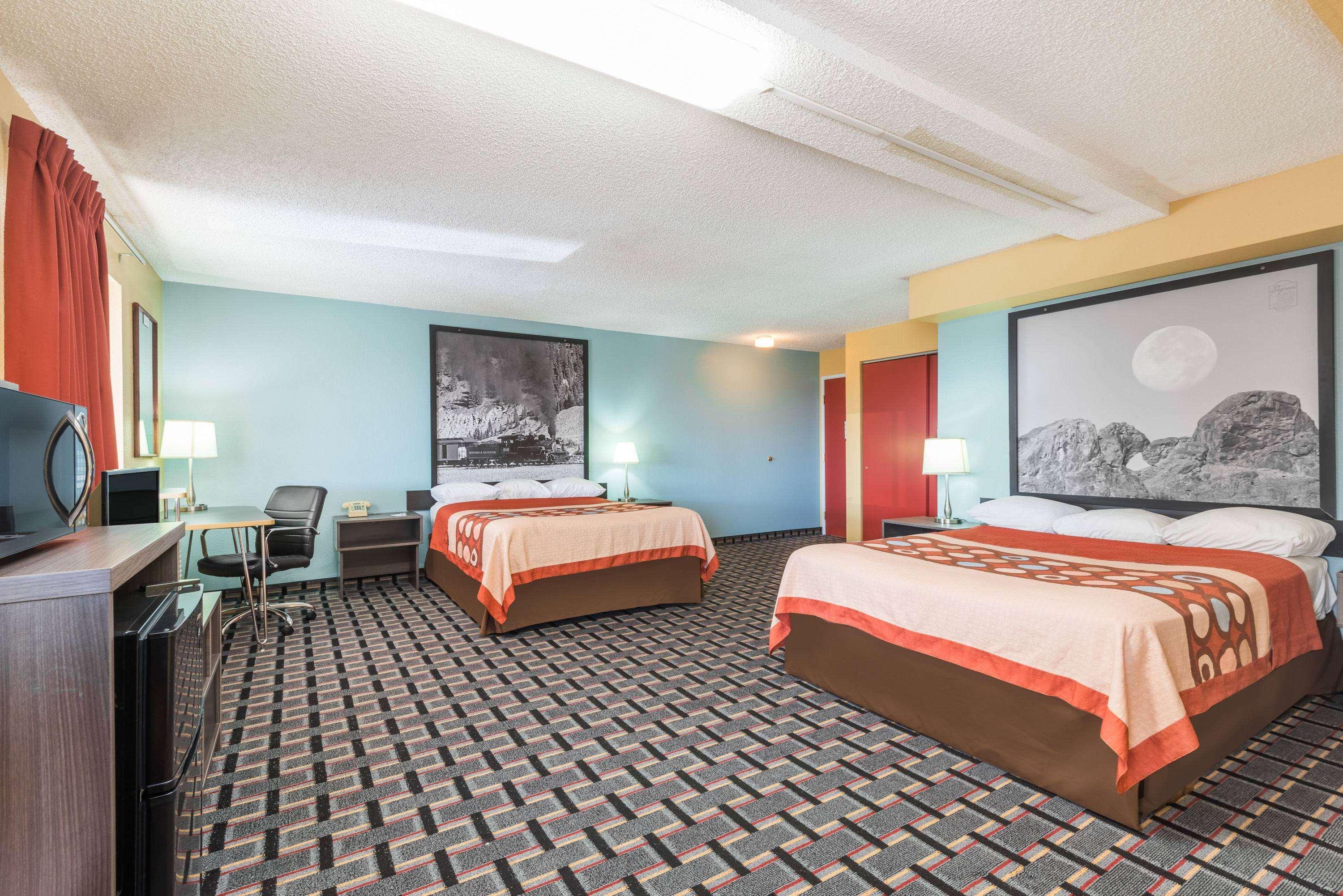 Super 8 By Wyndham Henderson North East Denver Eksteriør bilde