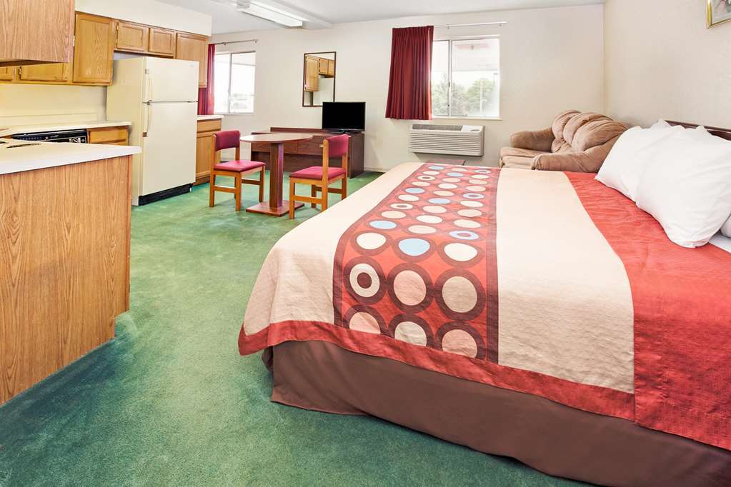 Super 8 By Wyndham Henderson North East Denver Rom bilde